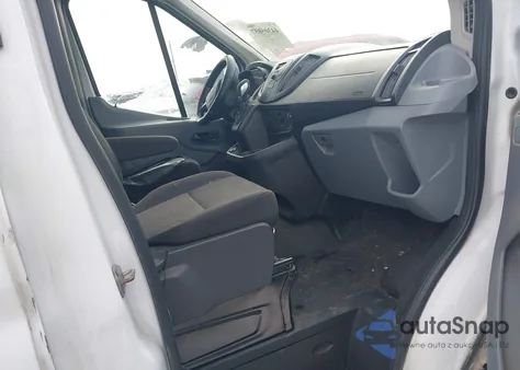 2019 Ford Transit-250 z USA, uszkodzony, nr VIN 1FTYR2CM7KKB56336